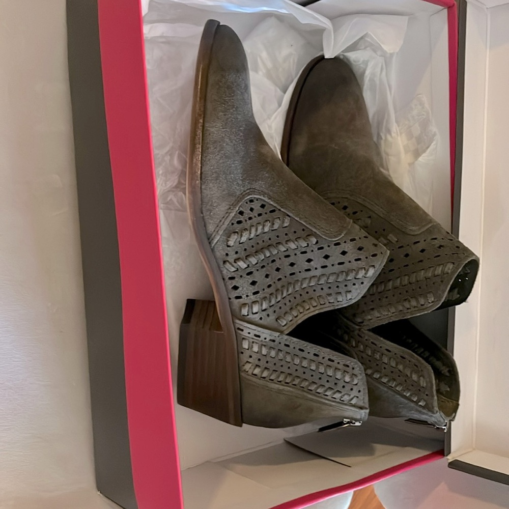 Vince Camuto Ankle Boots..Booties